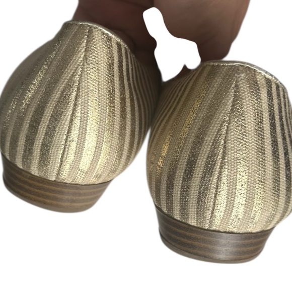 Anne Klein Iflex Metallic Gold and Cream Striped Bow Dress Flats - Picture 5 of 7